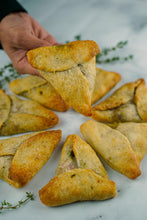 Load image into Gallery viewer, Spinach with Sumac  Pie - Fatayer - Spicy
