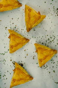 Feta Cheese & Black Olives Sambuusa - 8 Pieces